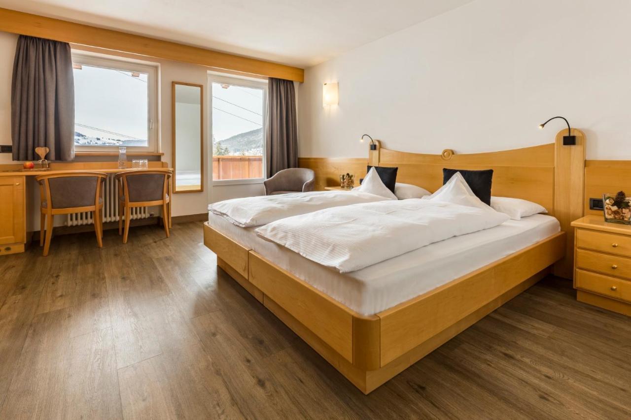 Rainell Dolomites Retreat Hotel Ortisei Room photo