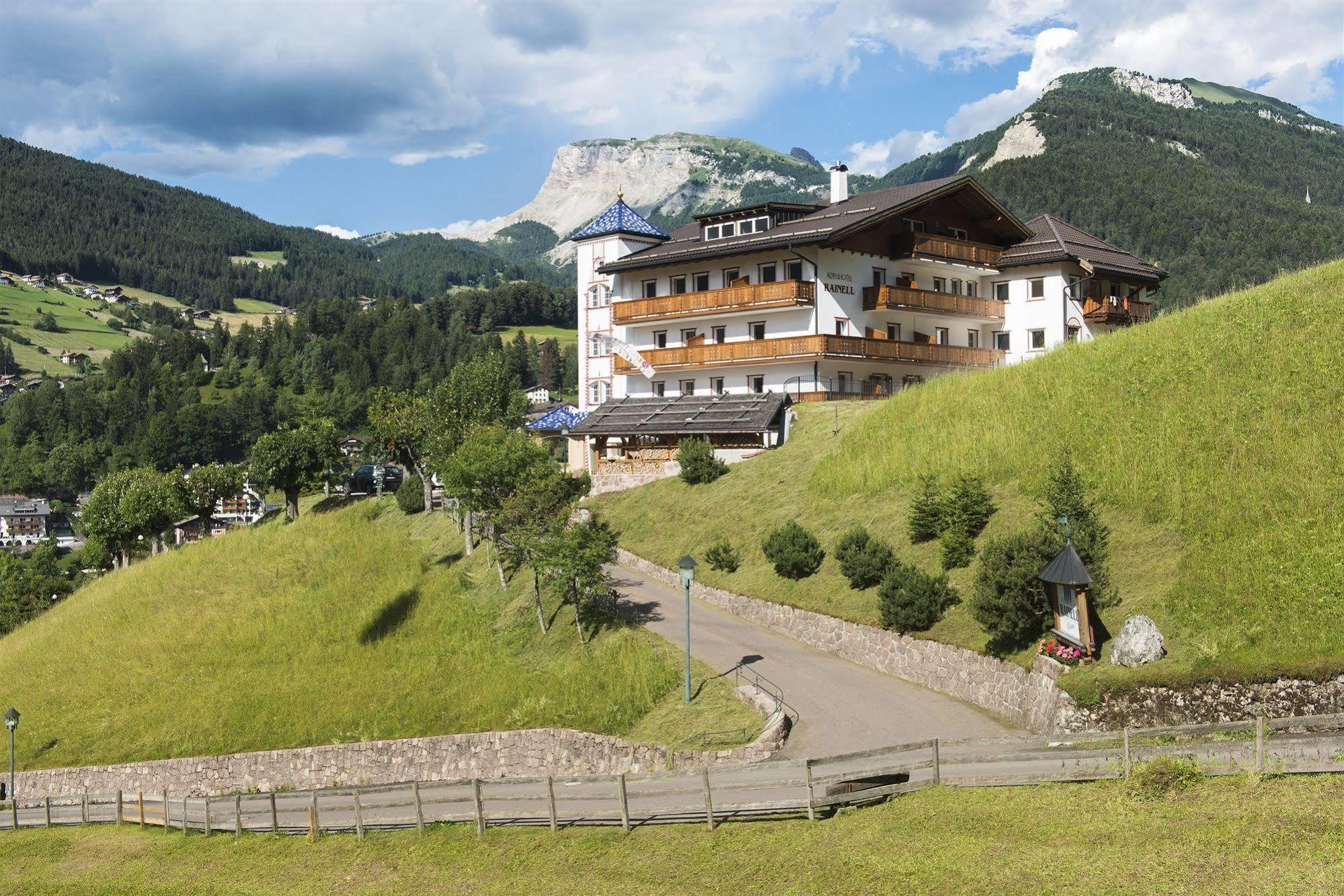 Rainell Dolomites Retreat Hotel Ortisei Exterior photo